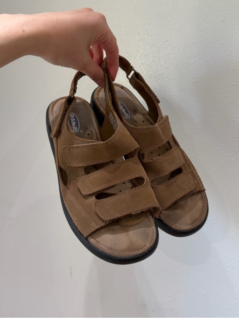 Vintage Tan Leather Sandals